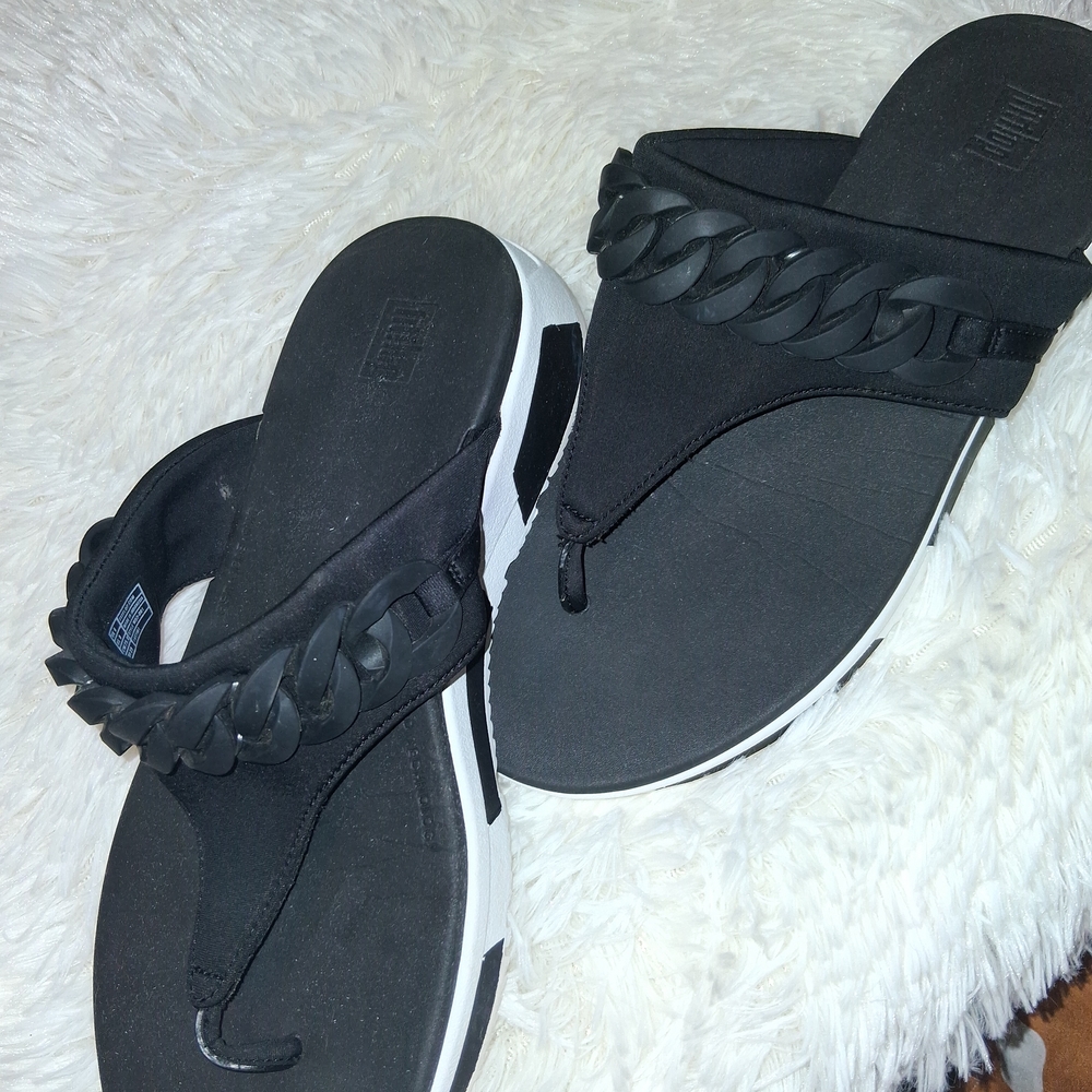 Flipflop Size 8 Black Braided Flat Sandals